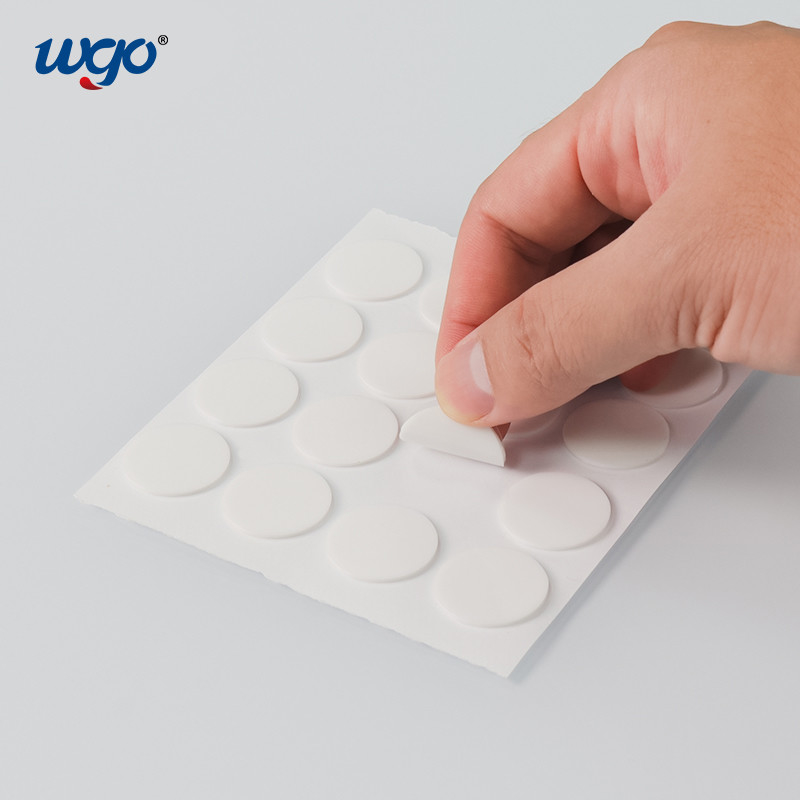 92mm X 55mm Yeniden Konumlandırılabilir Çıkarılabilir Yapışkan Noktalar Emici Jel 2 Taraflı Yeniden Kullanılabilir Yapışkan Bant